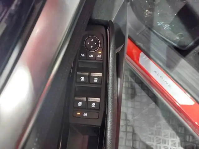 Renault Austral view 9