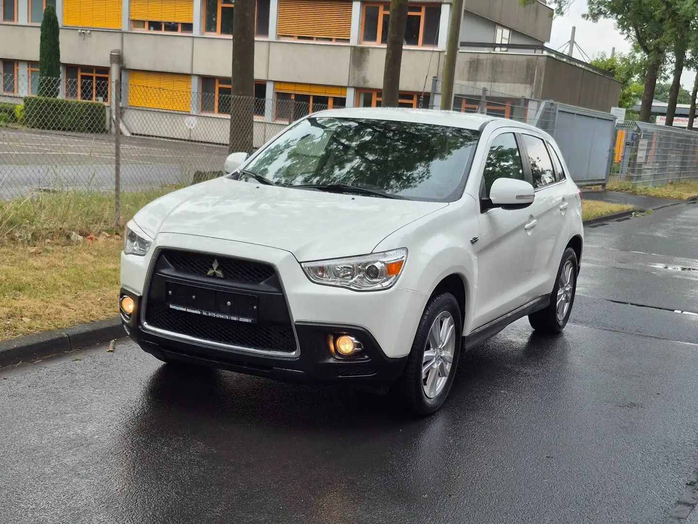 Mitsubishi ASX 1.6 2WD Edition II Blanc - 1