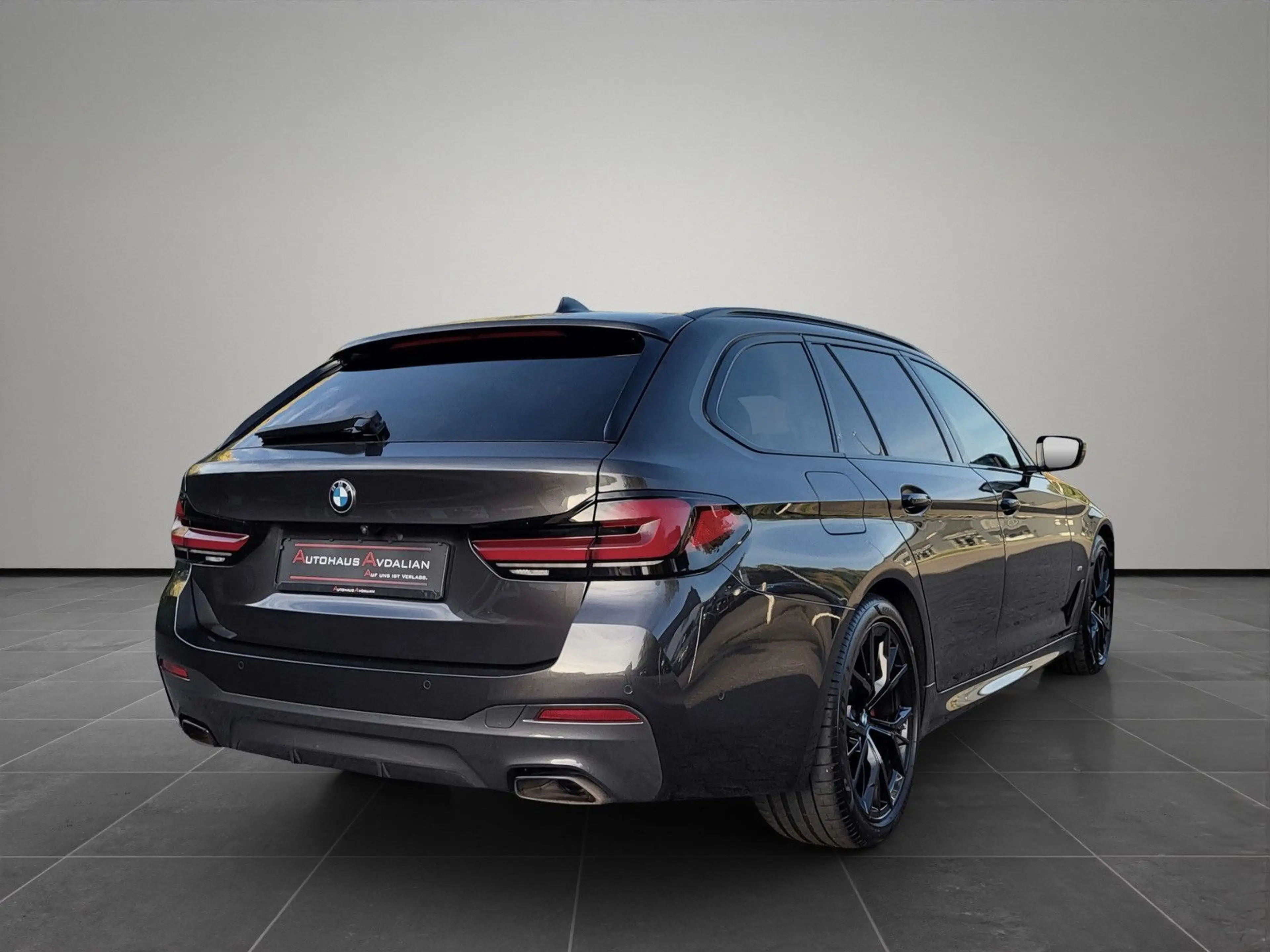 BMW 530 d Tour. M Sport Pro 360°|LASER|PANO|HUD|H&K — photo 4