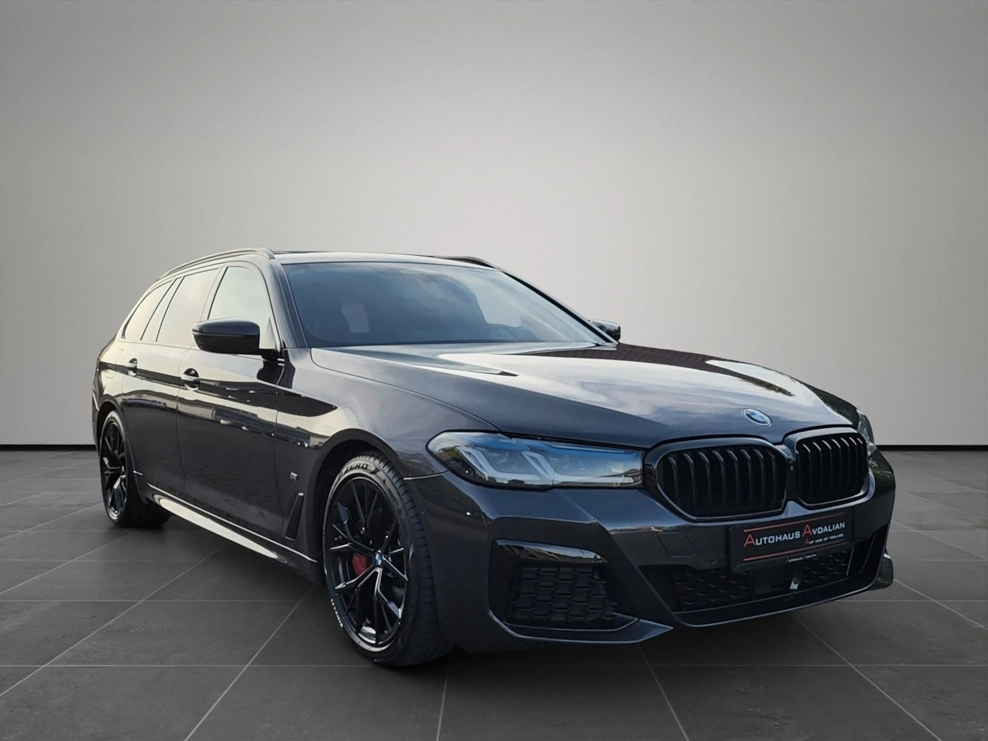 BMW 530 d Tour. M Sport Pro 360°|LASER|PANO|HUD|H&K — photo 6