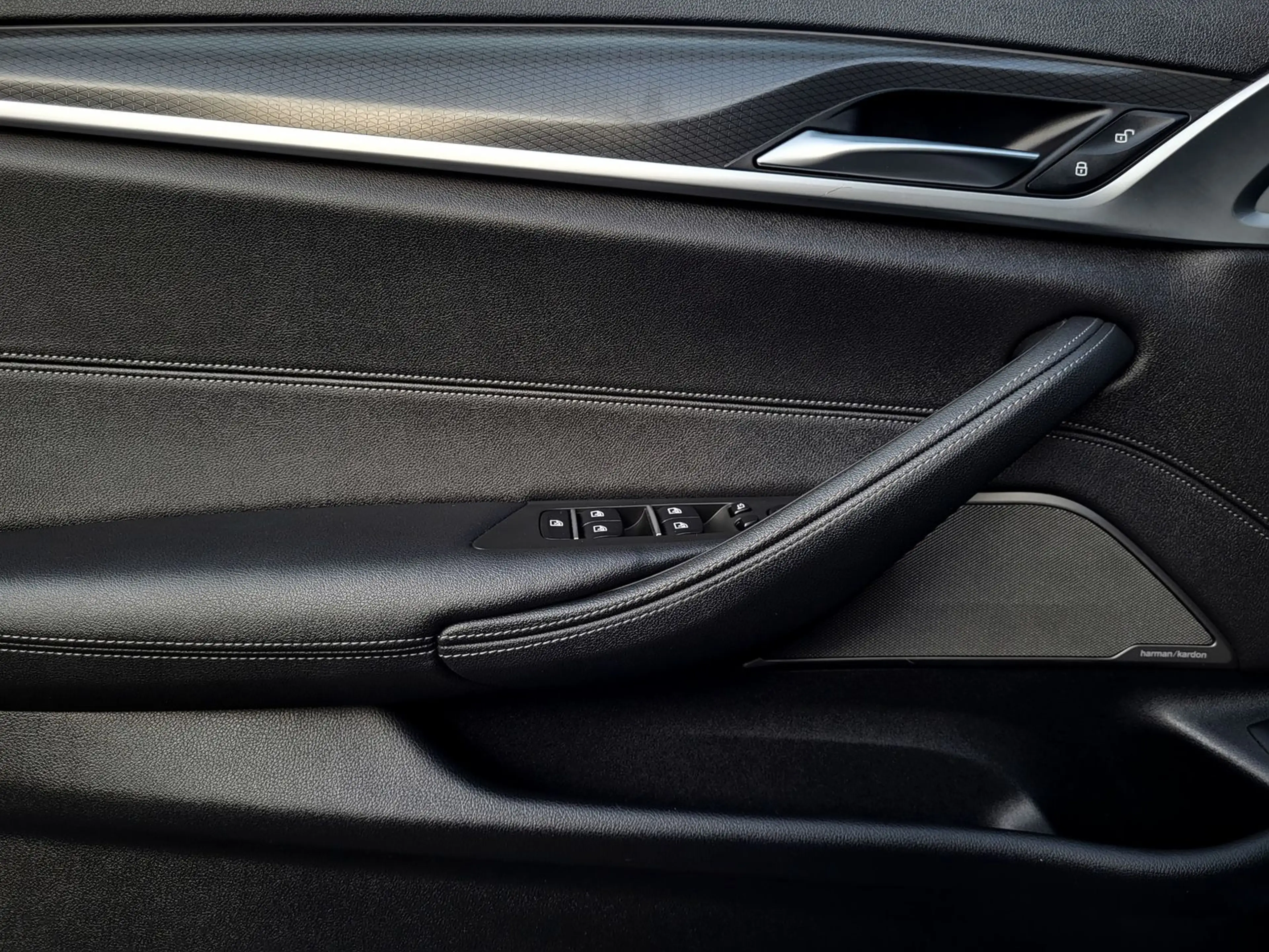 BMW 530 d Tour. M Sport Pro 360°|LASER|PANO|HUD|H&K — photo 9
