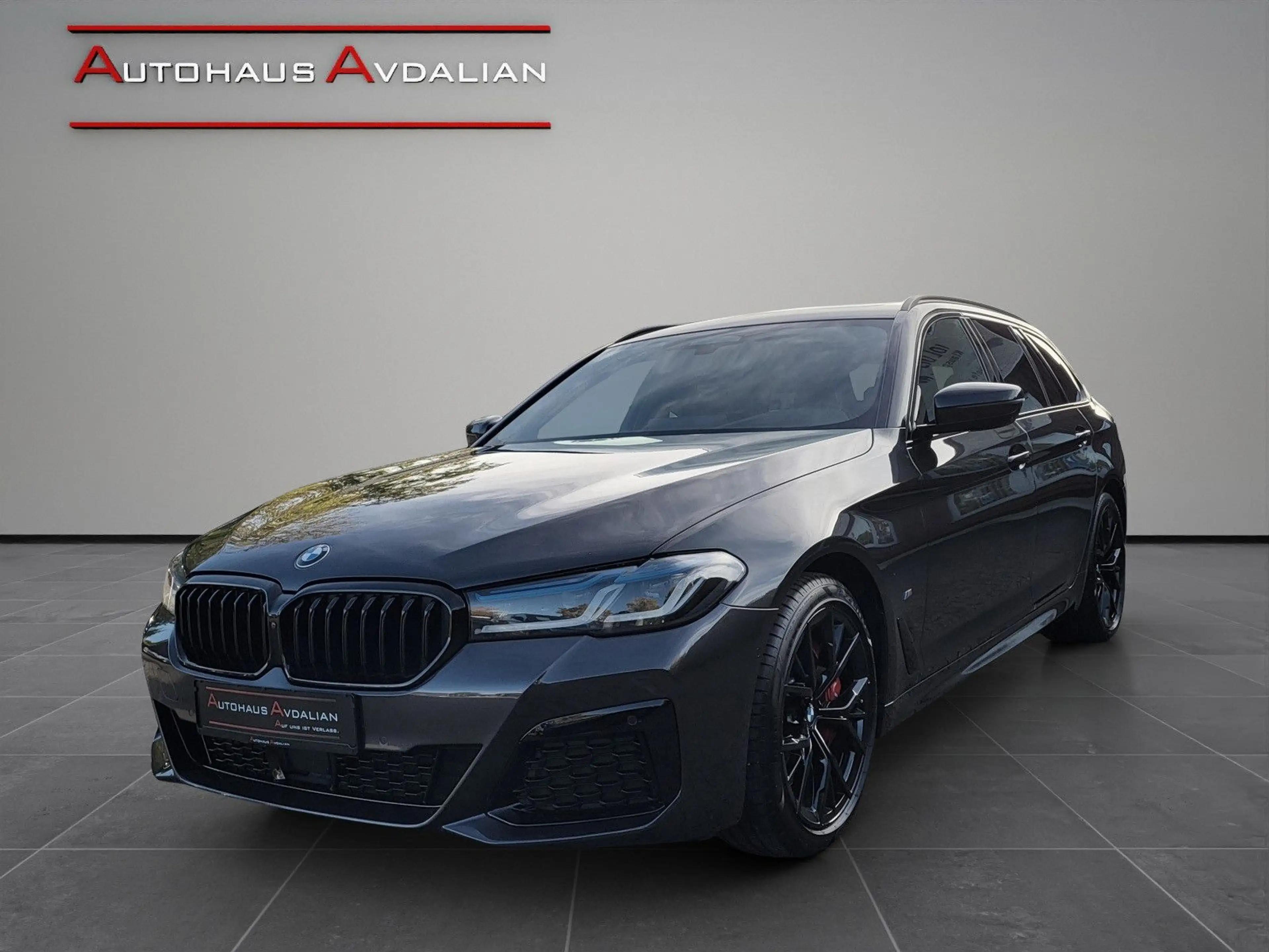 BMW 530 d Tour. M Sport Pro 360°|LASER|PANO|HUD|H&K
