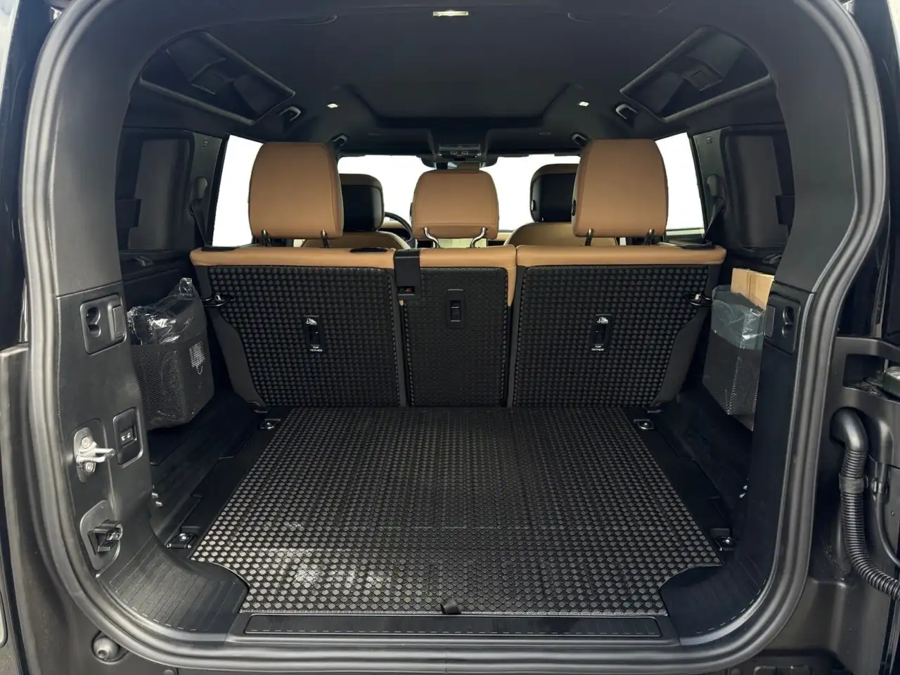 Land Rover Defender снимка Land Rover Defender