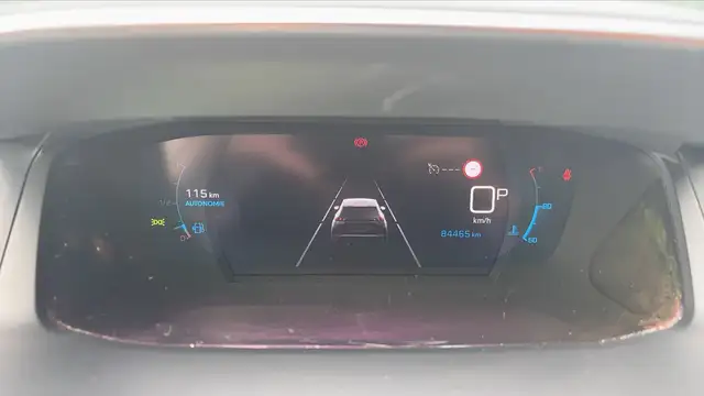 Peugeot 2008 view 12
