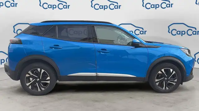 Peugeot 2008 view 4