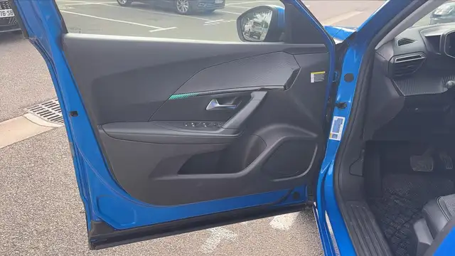 Peugeot 2008 view 7