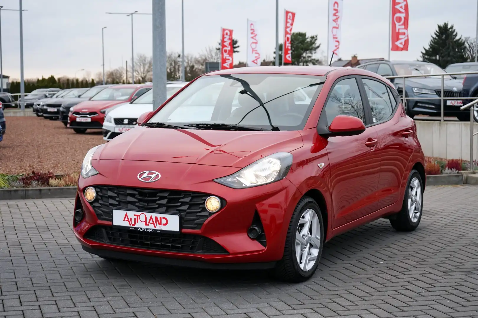 Hyundai i10 1.0 Automatik Klima DAB PDC Tempomat Alu Roşu - 2