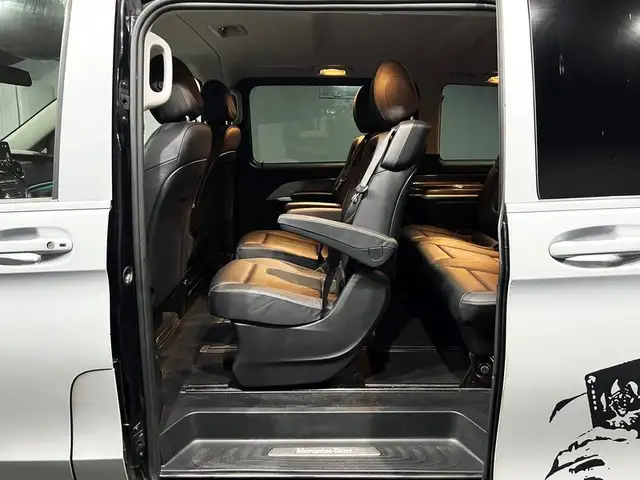 Mercedes-Benz V-Class view 13