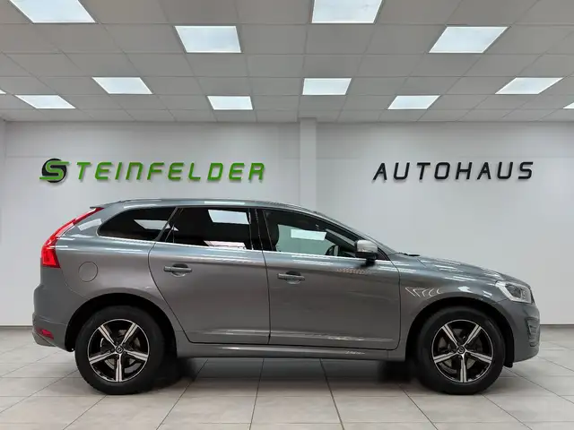 Volvo XC60 view 8