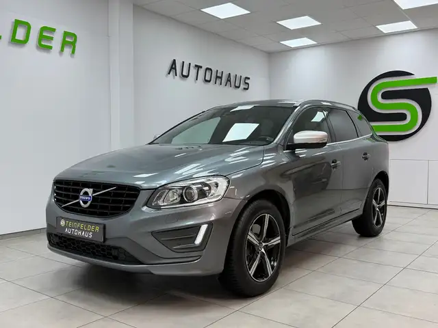 Volvo XC60 view 3