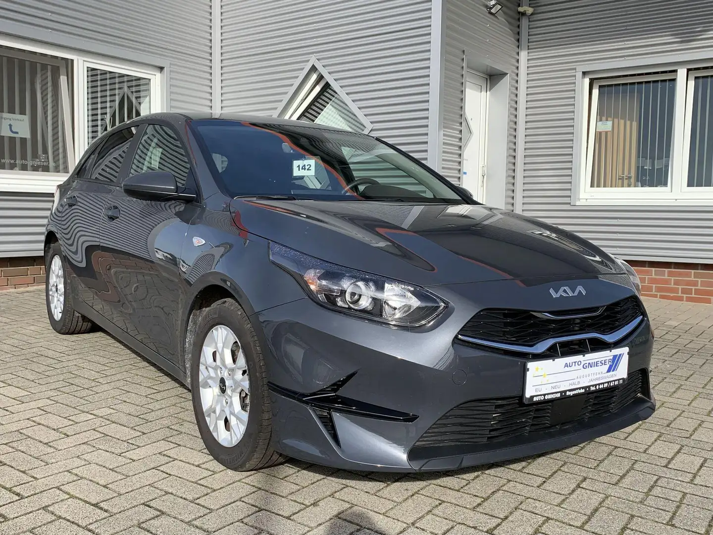 Kia Ceed / cee'd 1,0 T-GDI APPKAMTEMP 74 kW (101 PS), Schalt. 5-... Grau - 1
