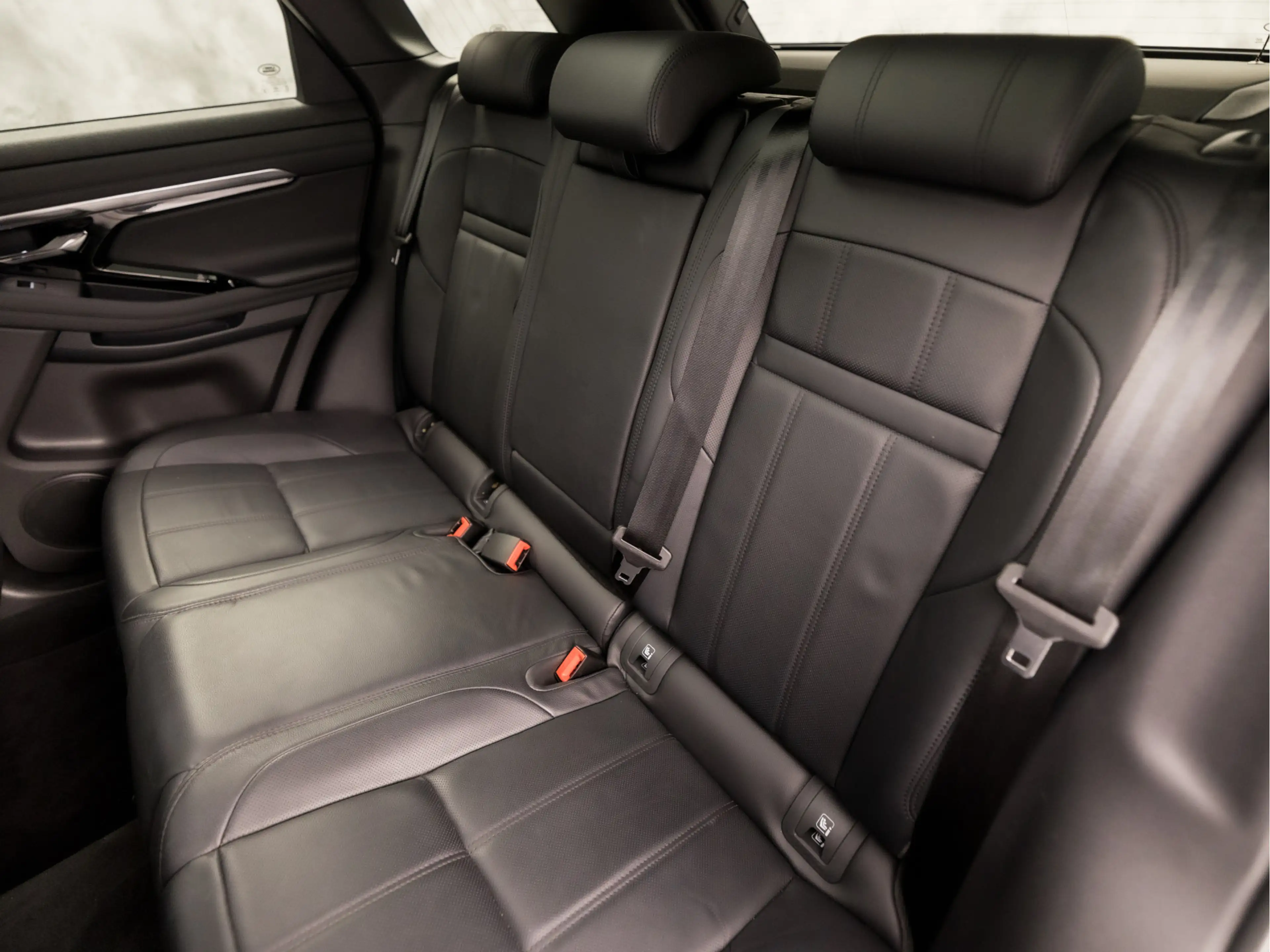 Land Rover Range Rover Evoque 1.5 P300e AWD R-Dynamic SE 309Pk Automaat (PANORAM — photo 18