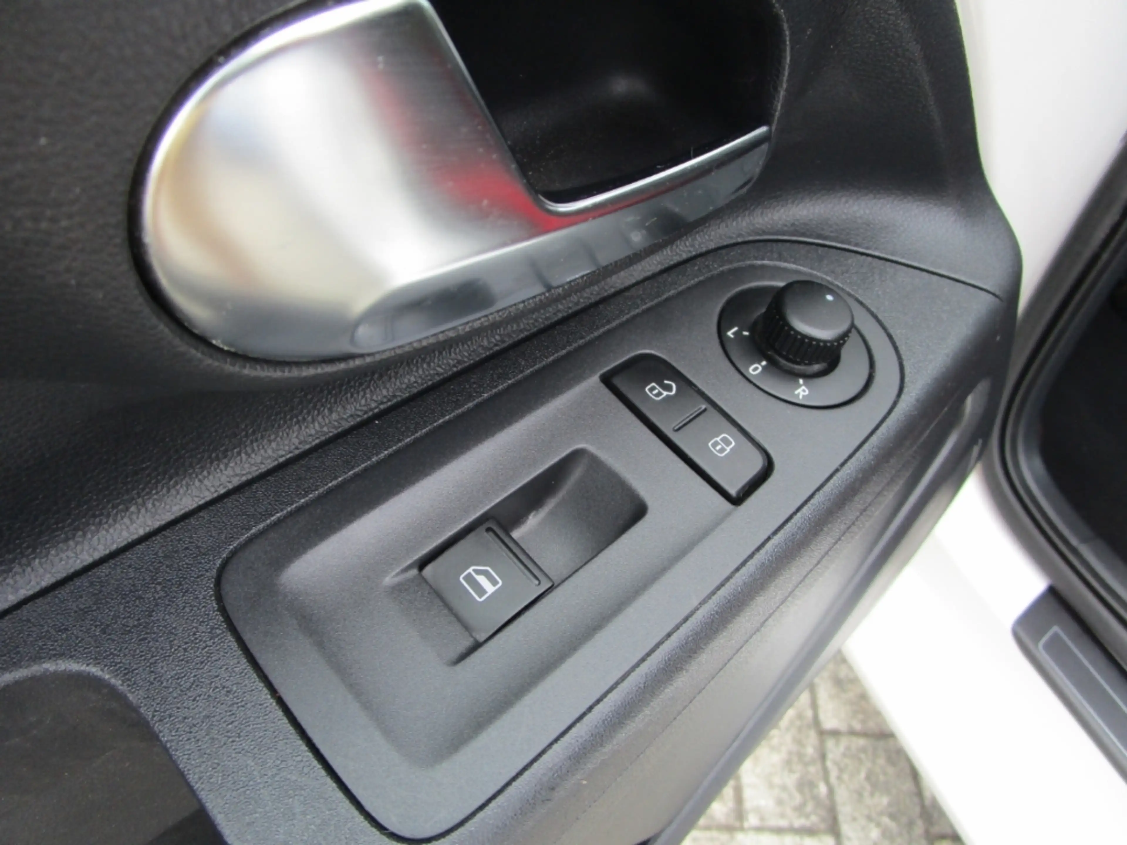 Skoda Citigo 1.0 TSI Monte Carlo 55kW (75 PS) 5-Gang — photo 6