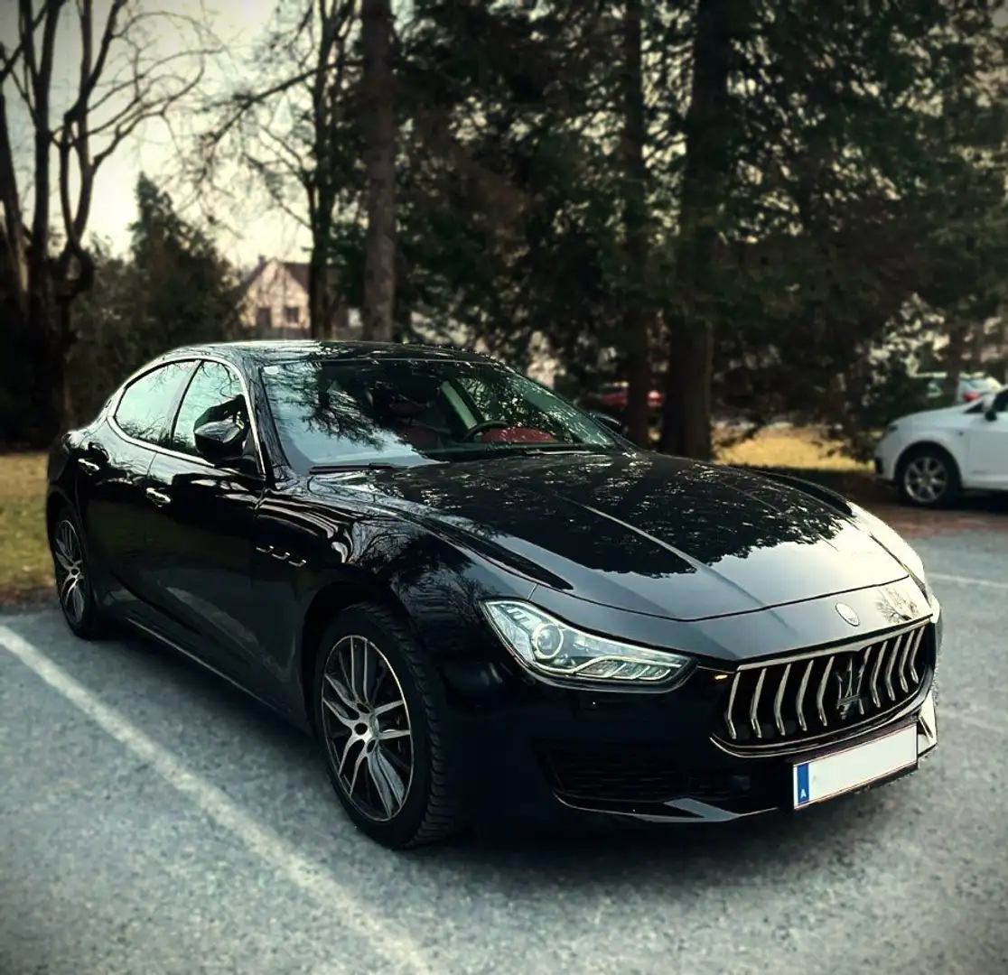 Maserati Ghibli GranLusso Schwarz - 1