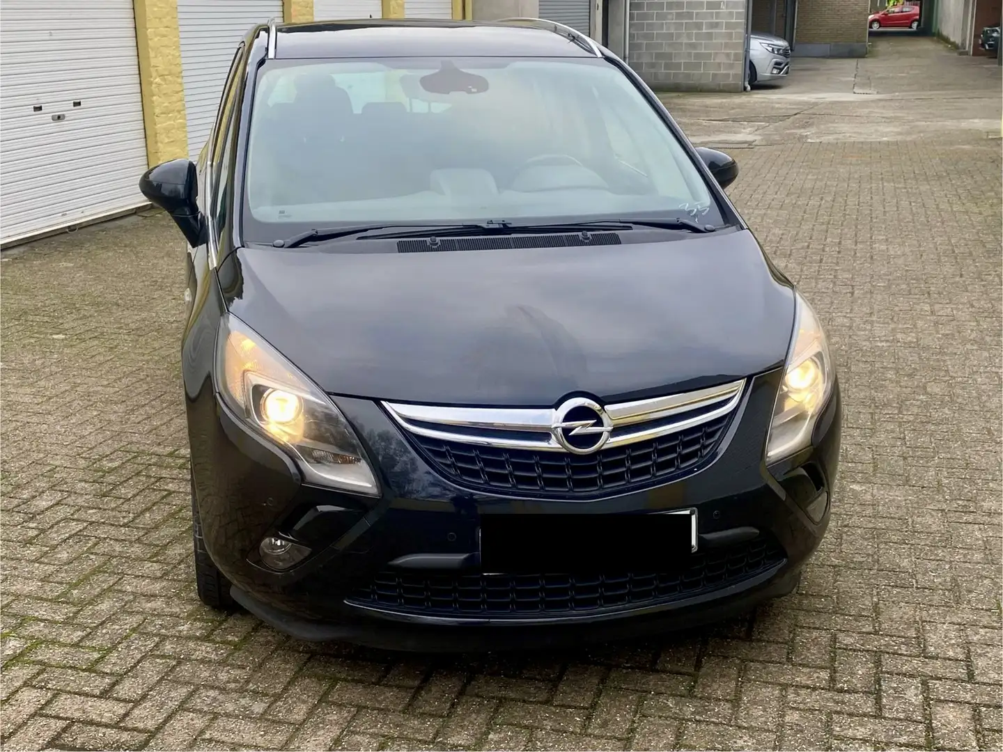 Opel Zafira Tourer 2.0 CDTI 110 ch Noir - 2