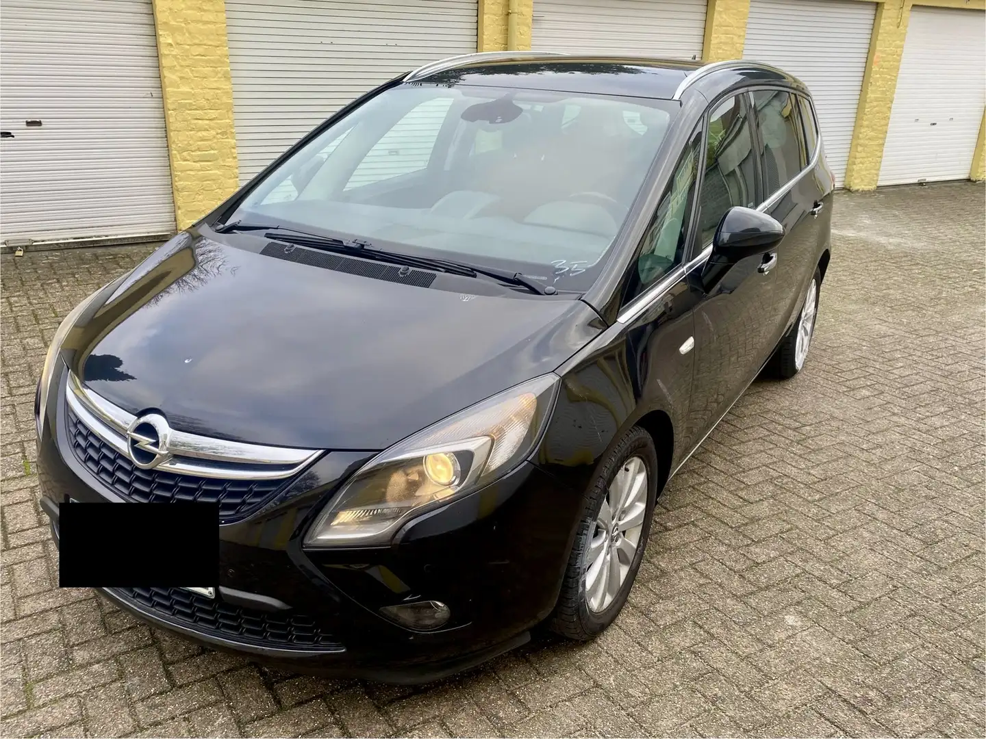 Opel Zafira Tourer 2.0 CDTI 110 ch Noir - 1