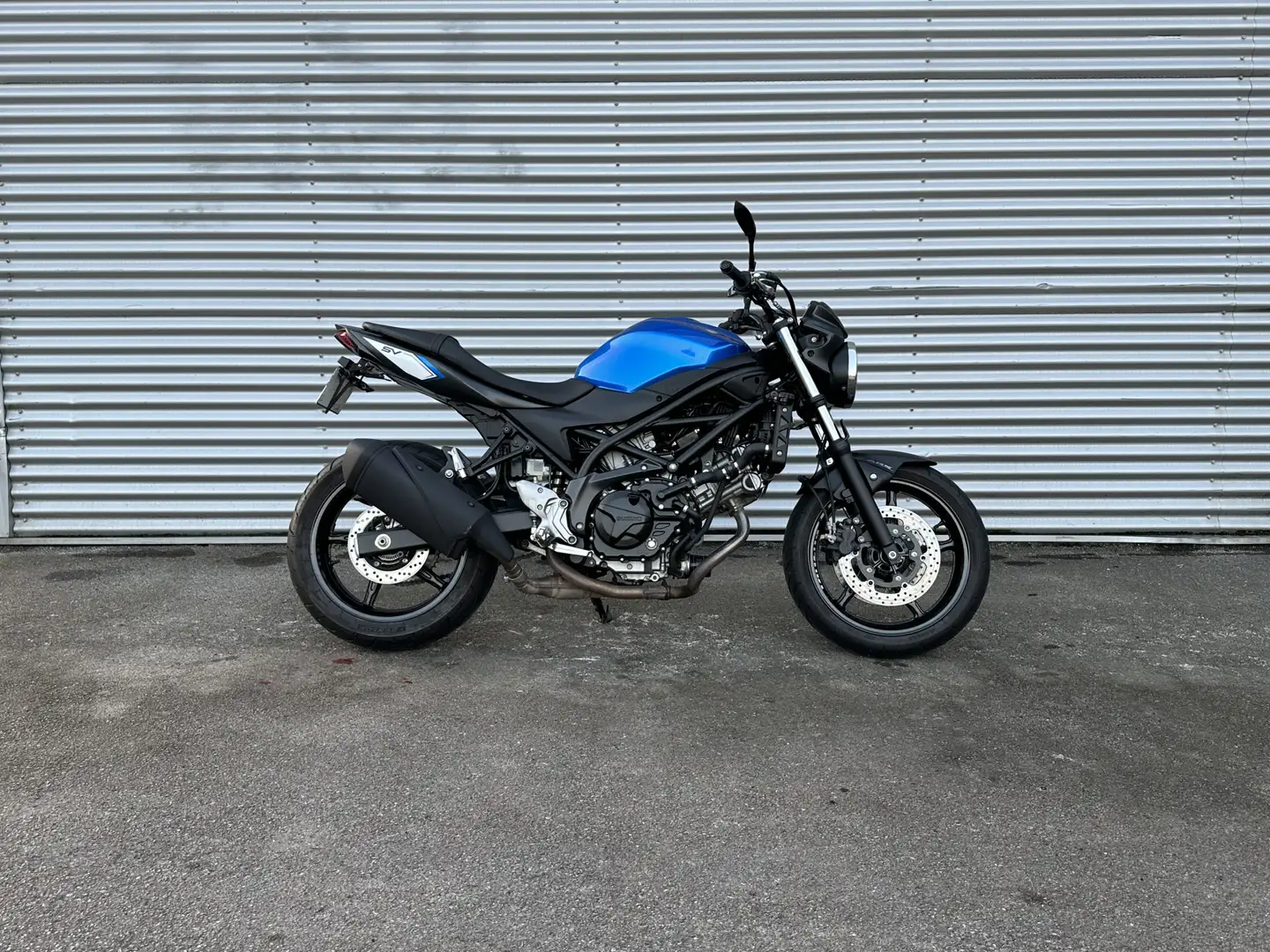 Suzuki SV 650 Bleu - 1