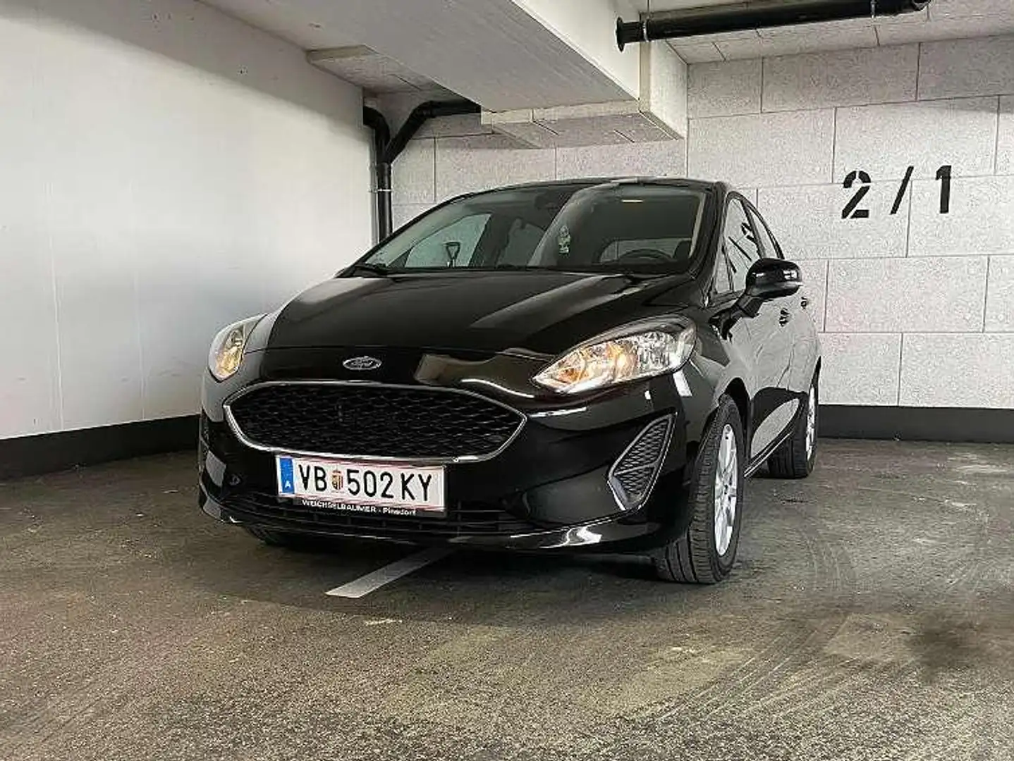 Ford Fiesta Fiesta Trend 1,1 Start/Stop Trend Schwarz - 2