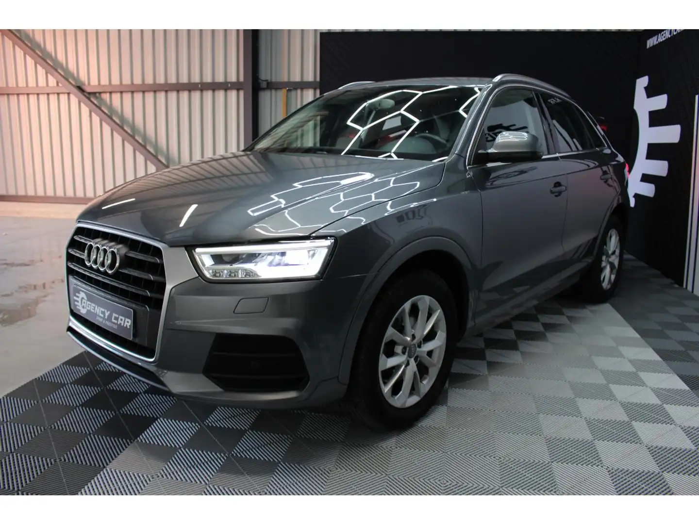 Audi Q3 1.4 TFSI COD 150 AMBIENTE 2015 PHASE 2 GARANTIE 48 MOIS POSSIBLE Grau - 2