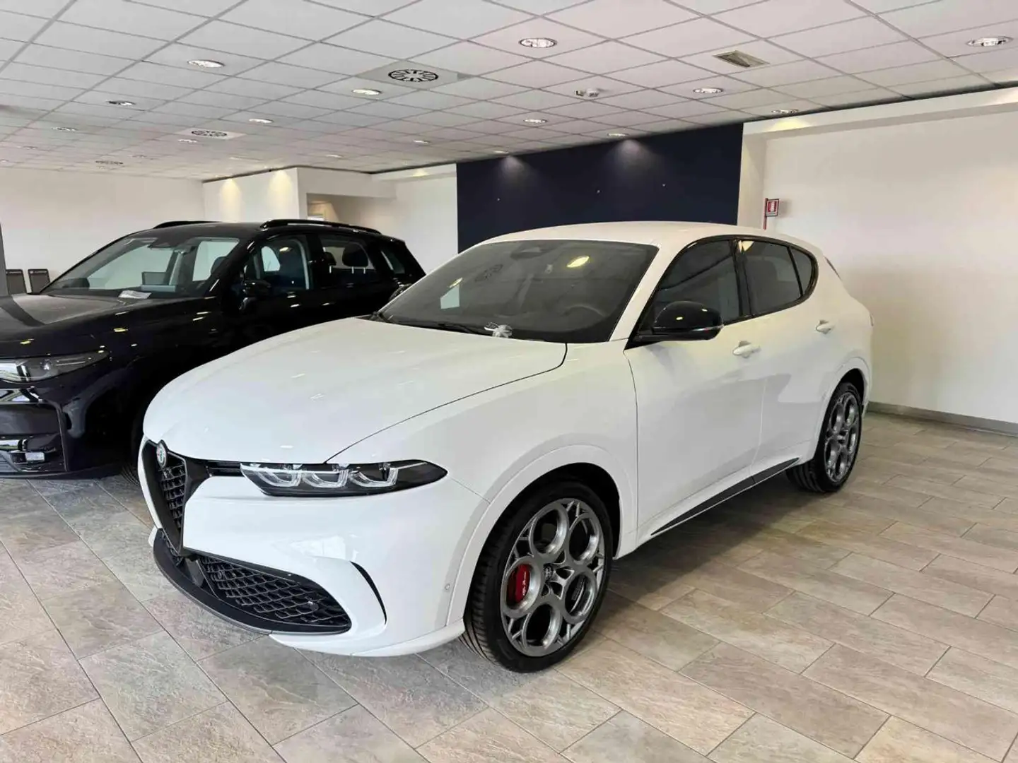 Alfa Romeo Tonale 1.5 160 CV MHEV TCT7 Tributo Italiano Bianco - 2