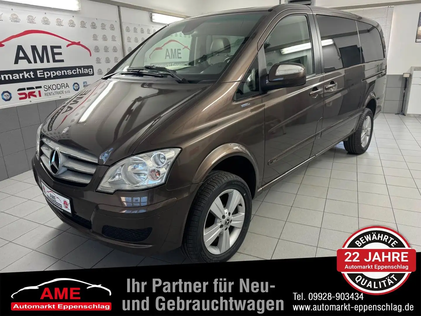 Mercedes-Benz Viano 4MATIC 2.2 CDI Trend Edition lang *Camper* Braun - 1