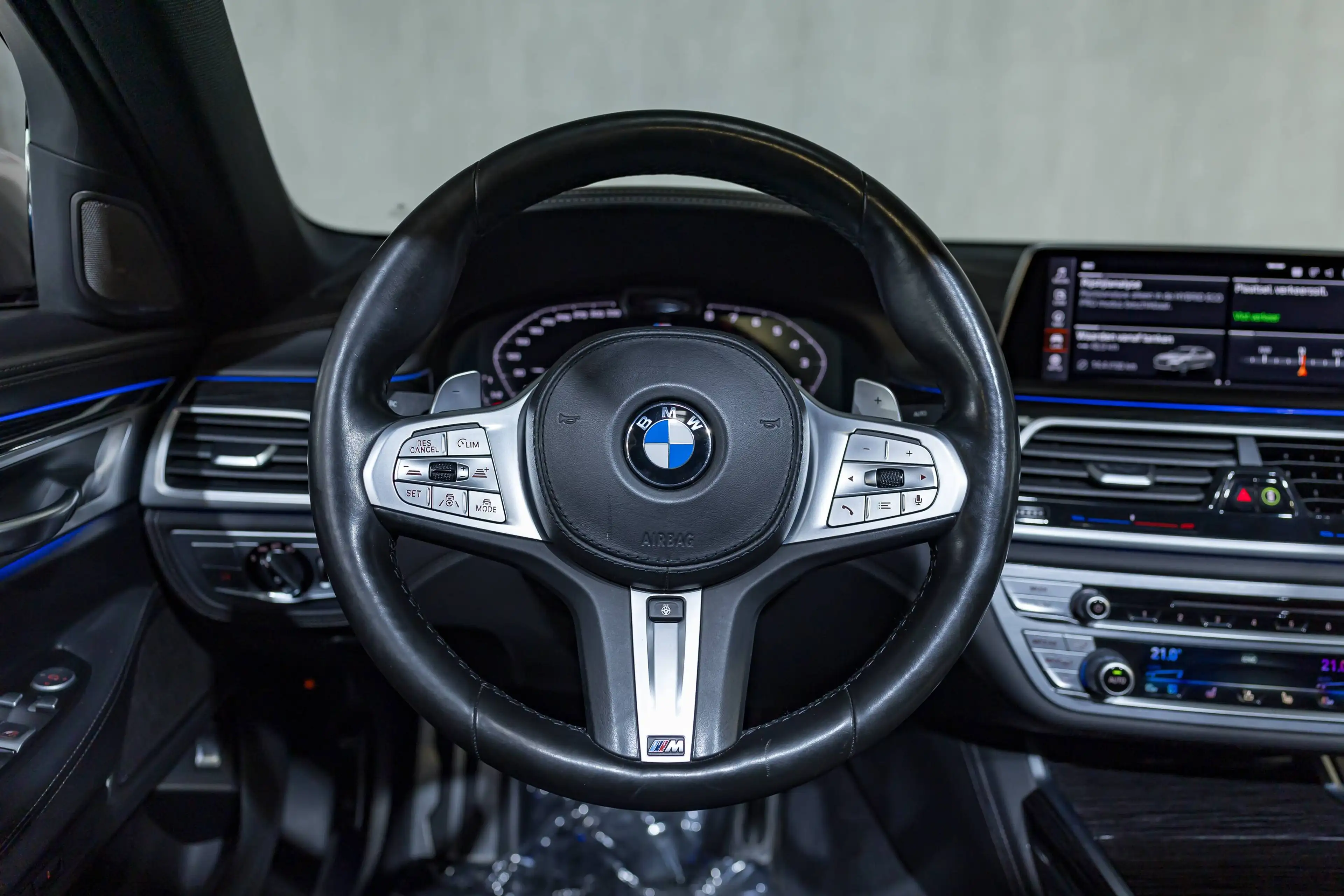 BMW 745 745eAS M PHEV - MPACK | PANO | HUD | SOFTCLOSE | A. LED | — photo 11