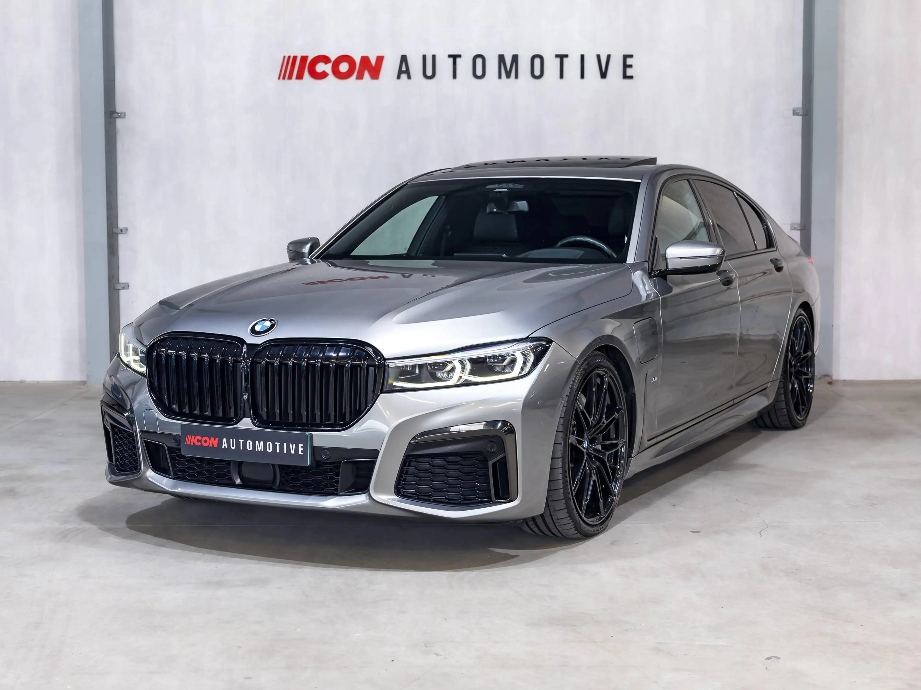 BMW 745 745eAS M PHEV - MPACK | PANO | HUD | SOFTCLOSE | A. LED | — photo 3