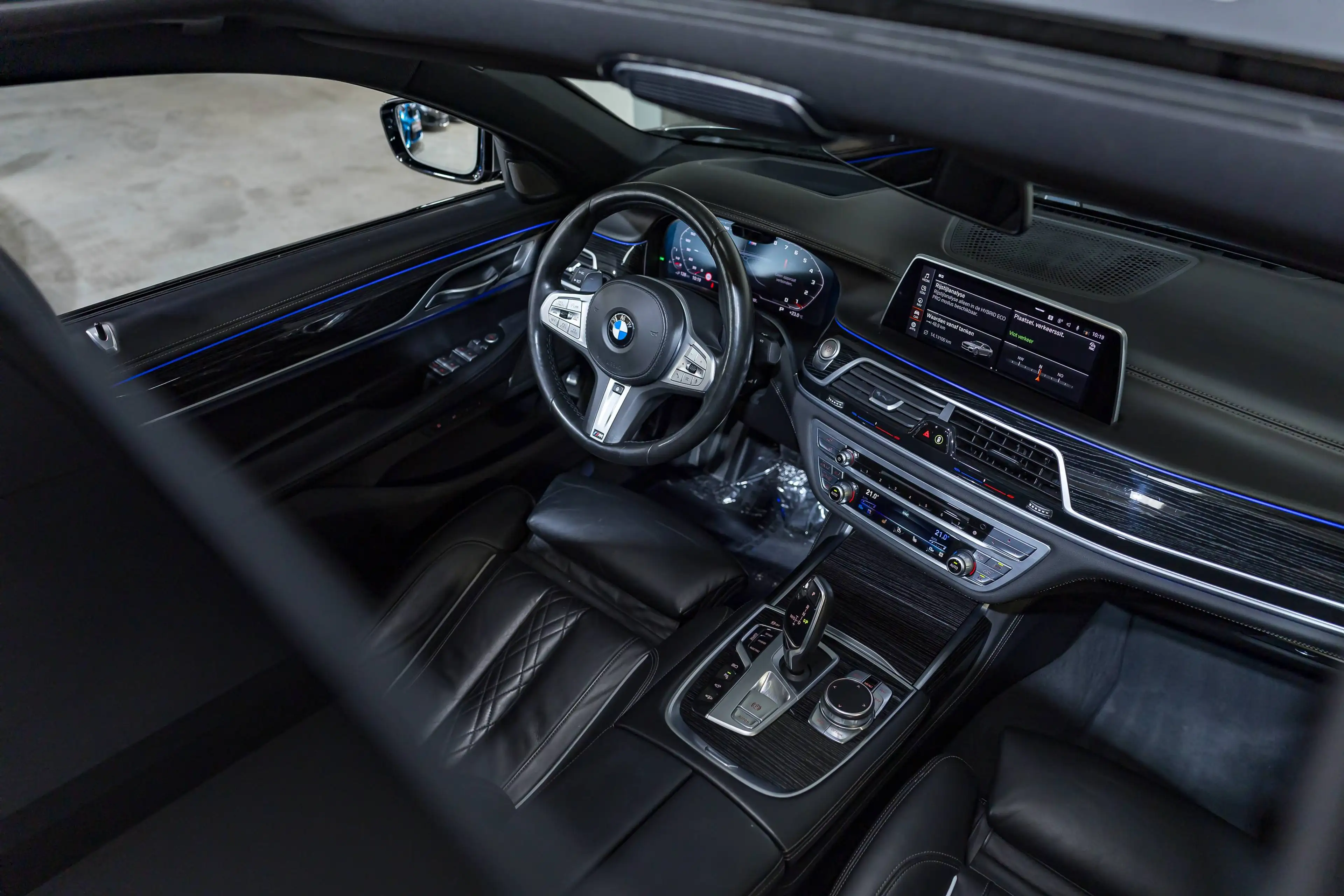 BMW 745 745eAS M PHEV - MPACK | PANO | HUD | SOFTCLOSE | A. LED | — photo 6
