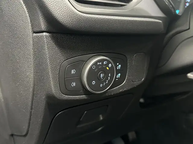 Ford Focus view 23