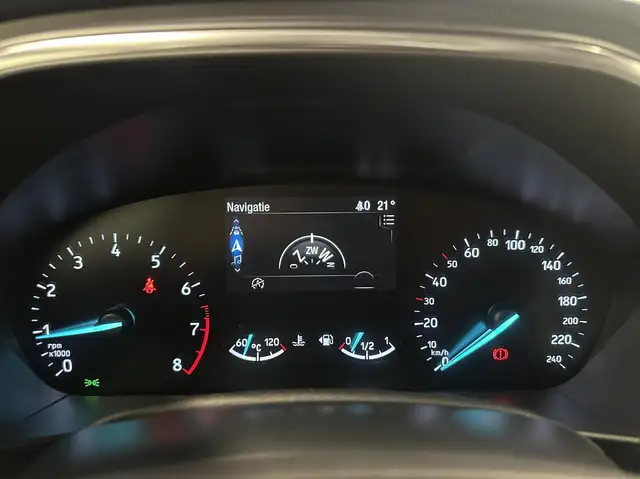Ford Focus view 30