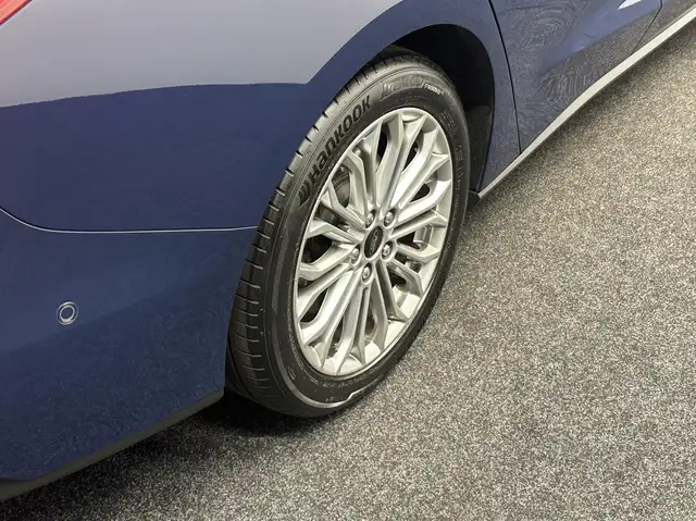 Ford Focus view 13