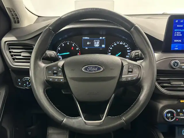 Ford Focus view 26