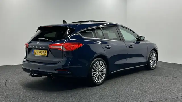 Ford Focus view 5