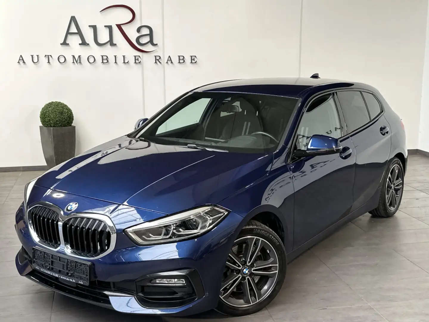BMW 120 xDrive Sport-Line NAV+LED+ACC+HEAD-UP+KAMERA Blau - 1