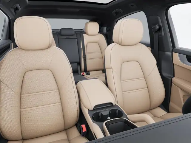 Porsche Cayenne view 5