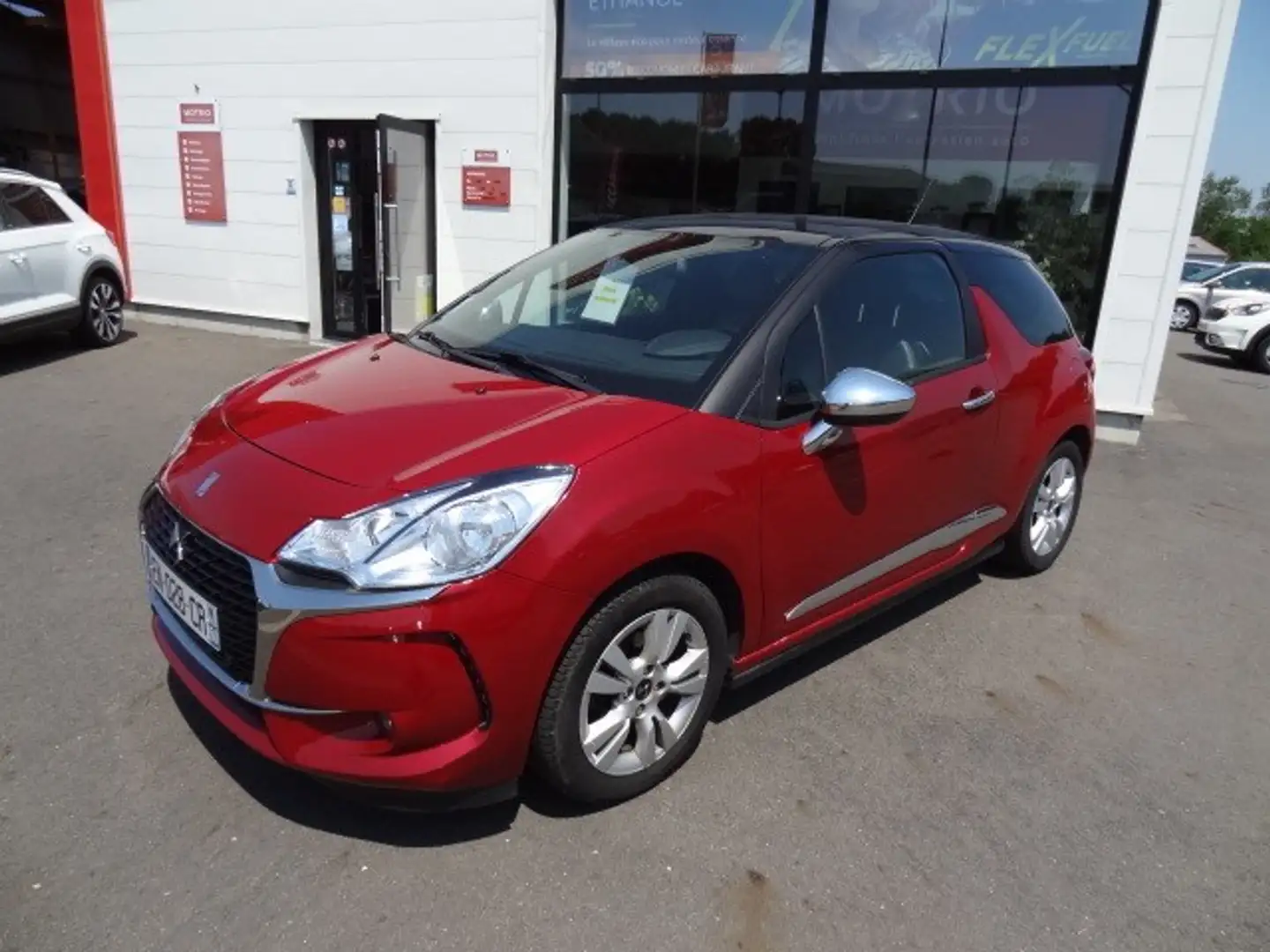 DS Automobiles DS 3 PURETECH 110CH EXECUTIVE S\u0026S Rouge - 1