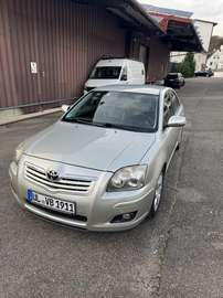Avensis Fließheck 2.4 VVT-i Executive