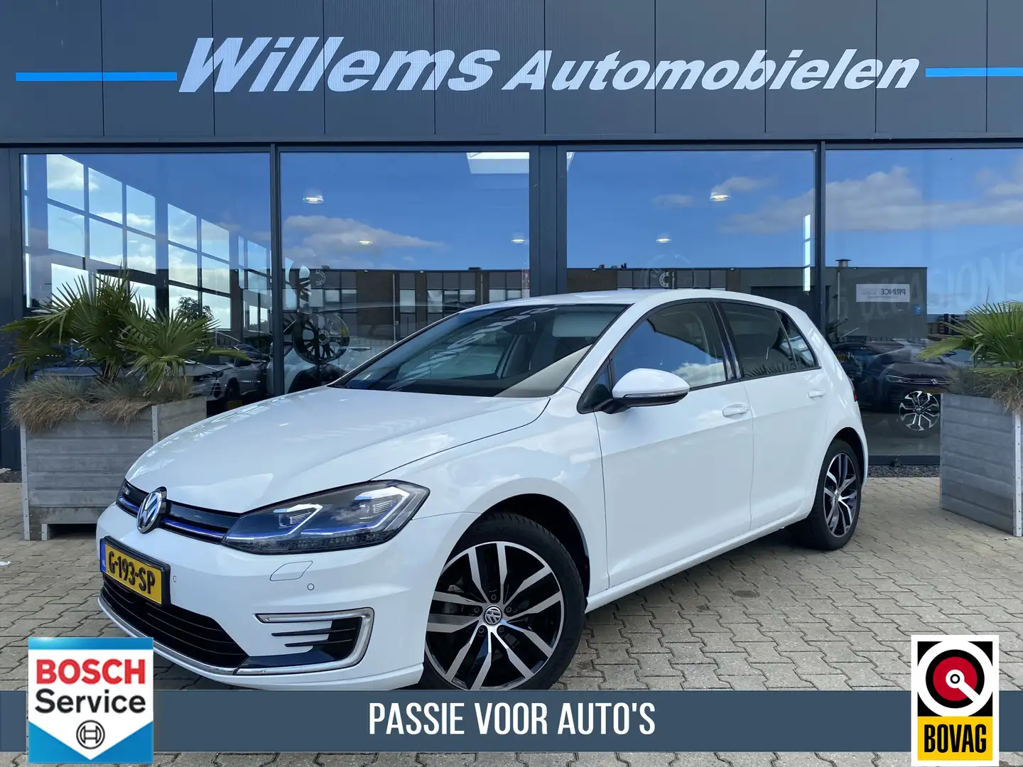 Volkswagen e-Golf e-Golf SOH 90% App-Connect, Adaptieve Cruise & War Blanc - 1