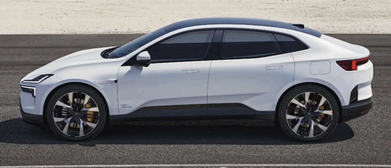 Polestar 4 2025