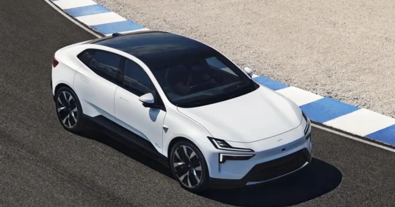 Polestar 4 2025