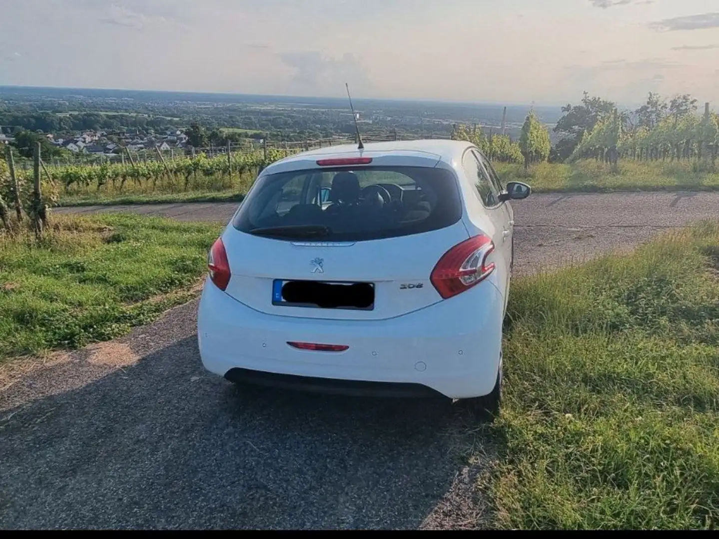 Peugeot 208 208 82 VTI Active Weiß - 2