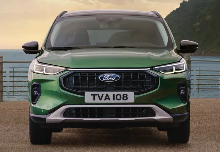Ford Kuga ST-Line 2.5 Duratec FHEV 4x4 Auto 2023, foto 8