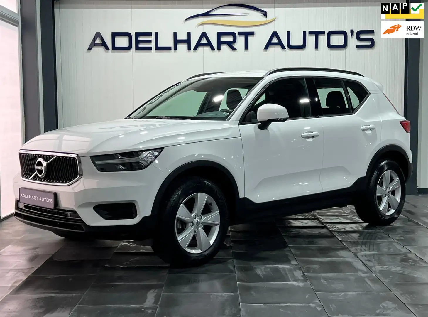 Volvo XC40 1.5 T3 Inscription 163 PK / Navigatie full map / C Wit - 1