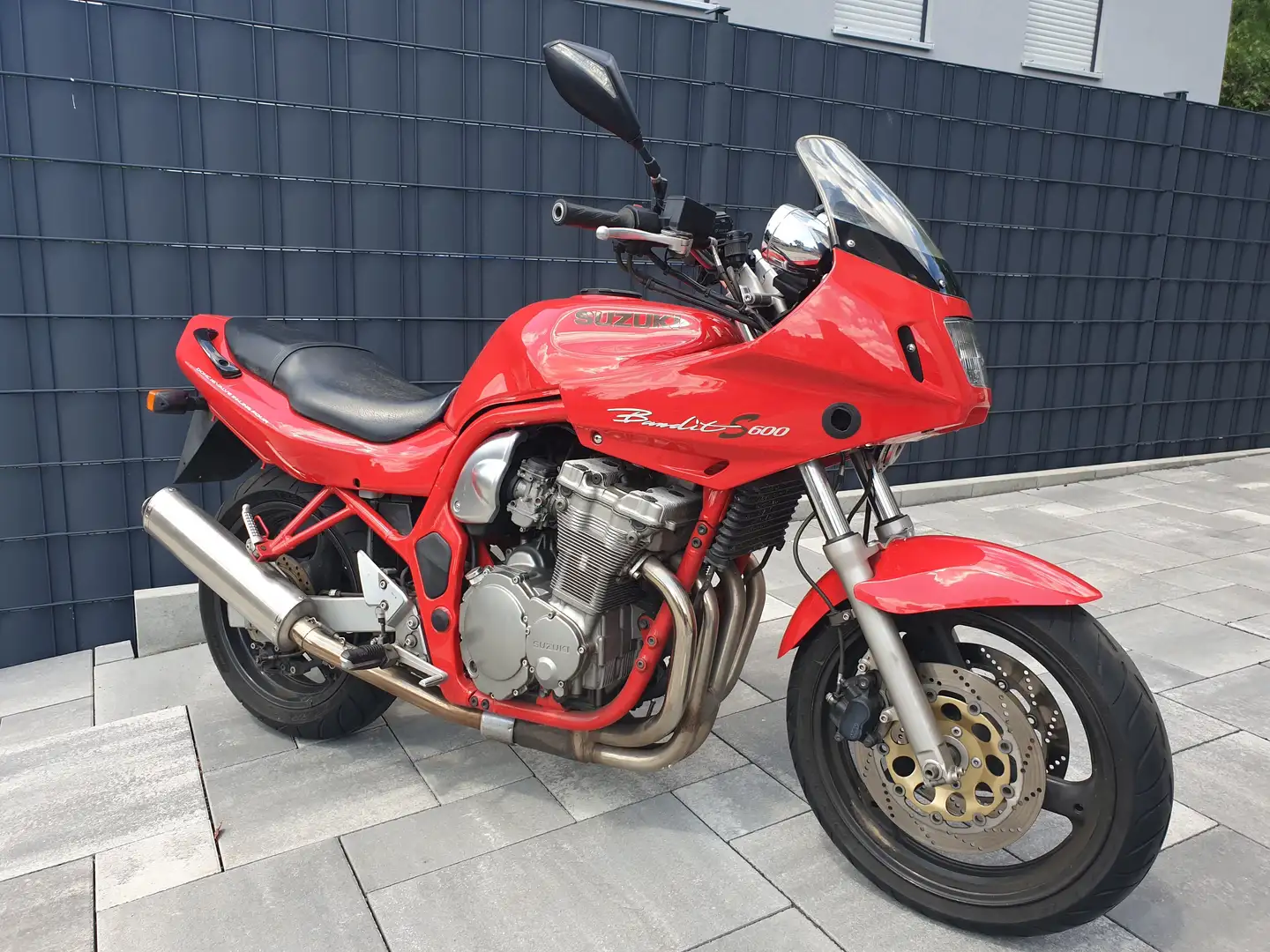 Suzuki Bandit 600 GN77B Rojo - 1