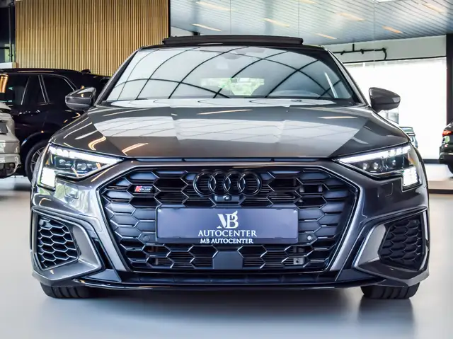 Audi S3 view 3