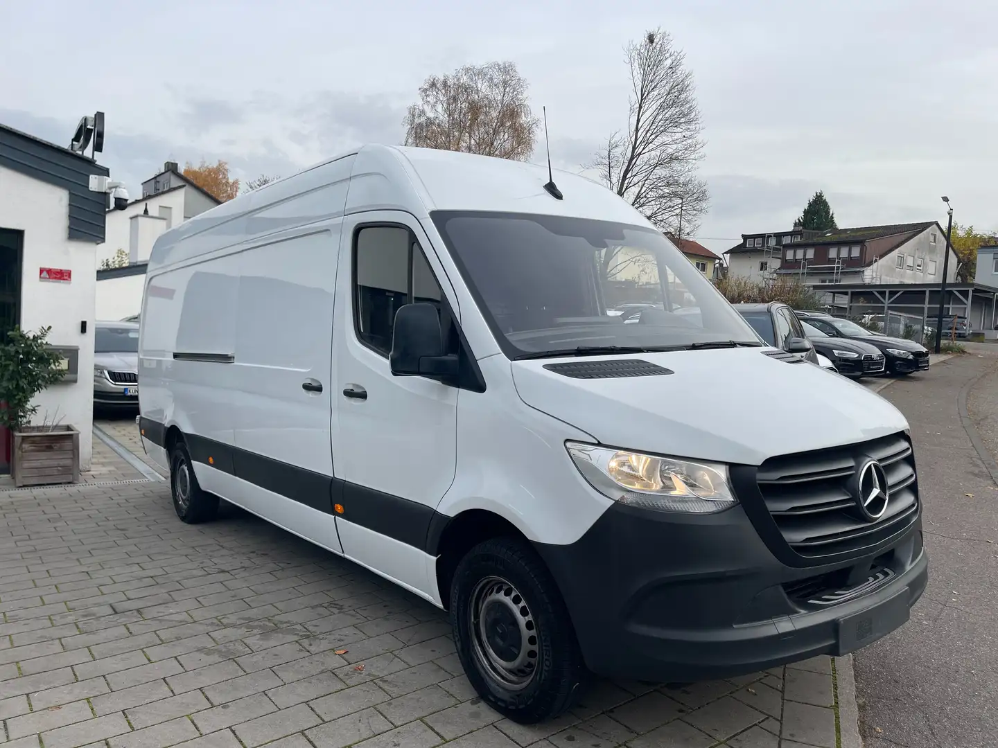 Mercedes-Benz Sprinter 311/314/316 CDI RWD L3 / L4 (907.635/637) Weiß - 1
