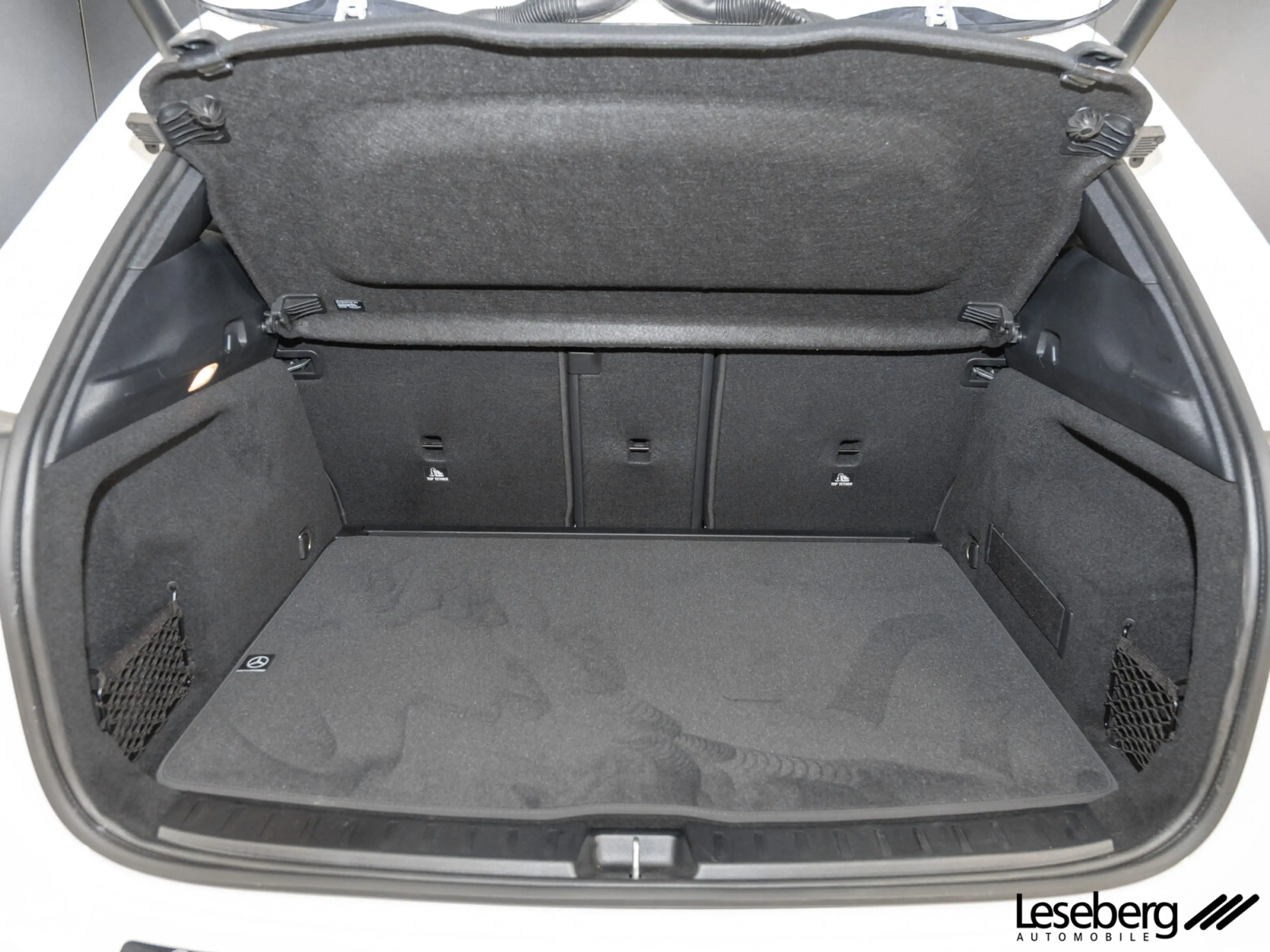 Mercedes-Benz GLA 180 GLA 180 Progress. Adv.+ Night/Multibeam/Distron. — photo 9
