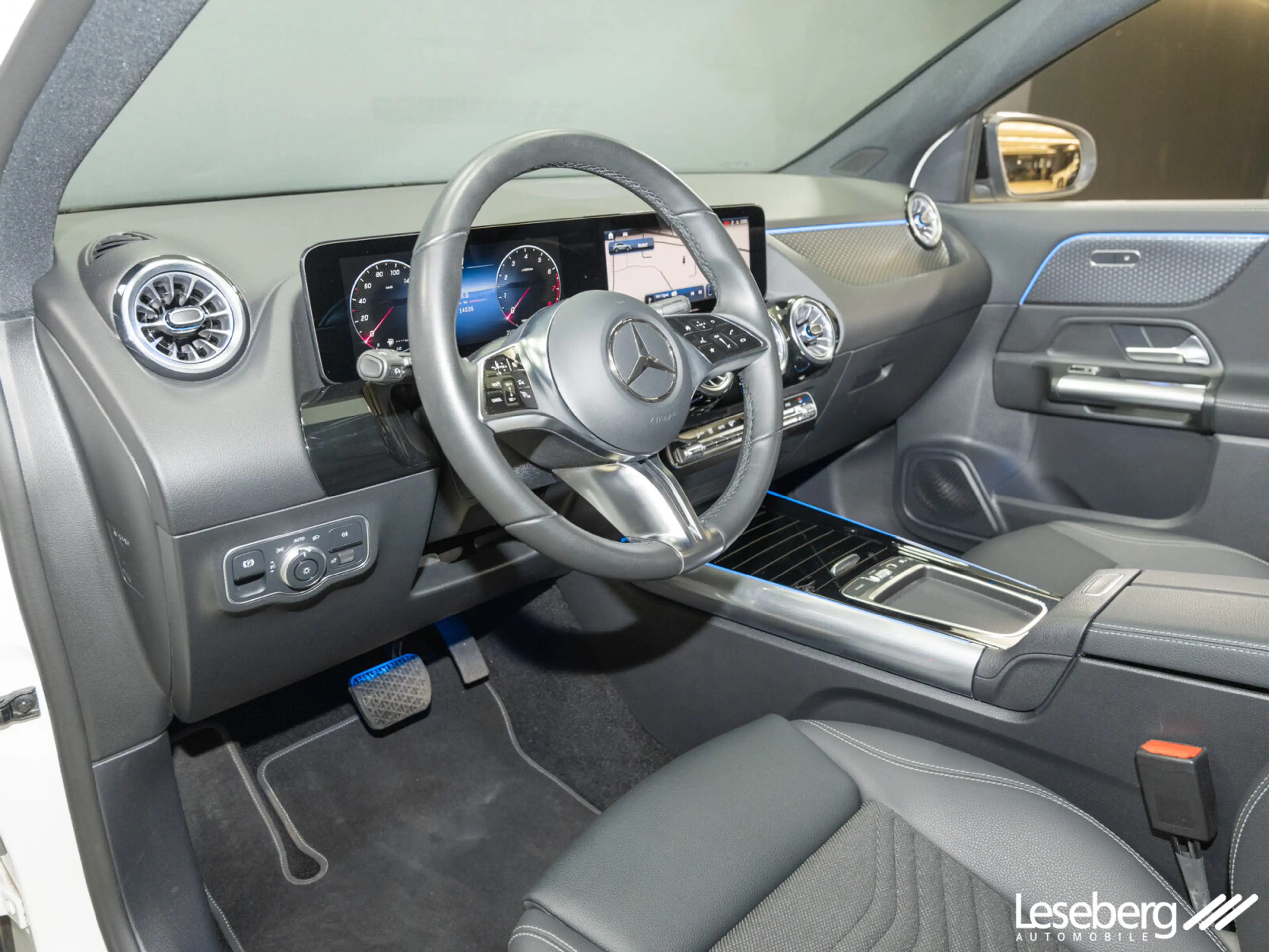 Mercedes-Benz GLA 180 GLA 180 Progress. Adv.+ Night/Multibeam/Distron. — photo 11
