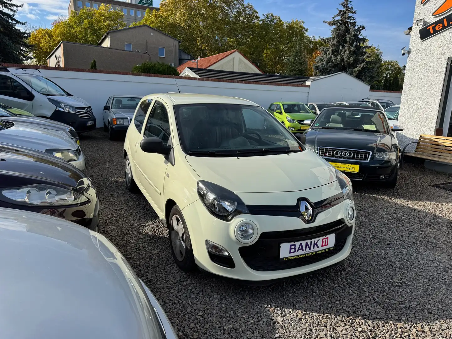 Renault Twingo Expression, *Allwetterreifen + Klima* TÜV NEU Yellow - 2