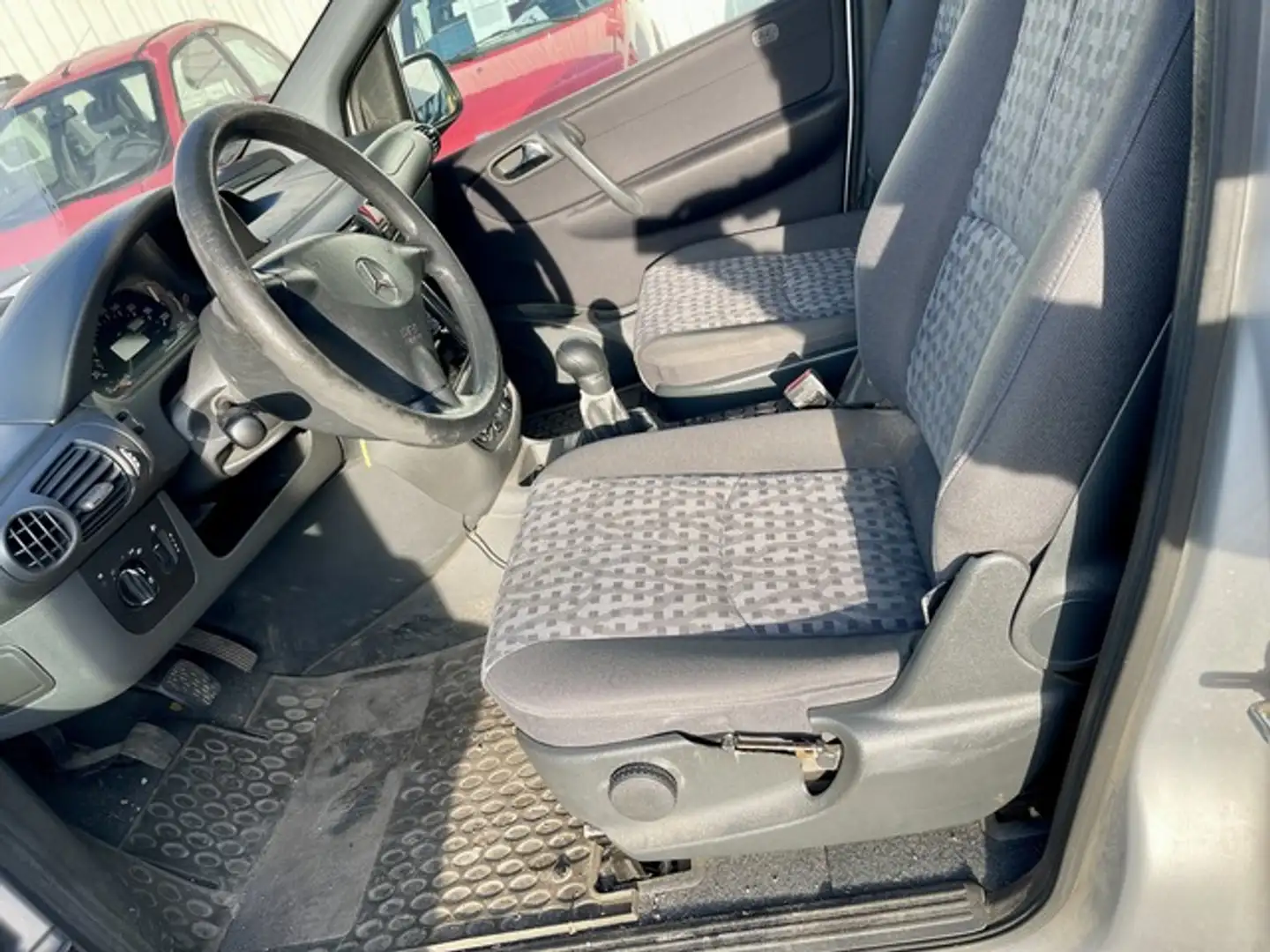 Mercedes-Benz Vaneo 1,7 Cdi*Klima*TÜV 01/2026*Motor qualmt* srebrna - 2